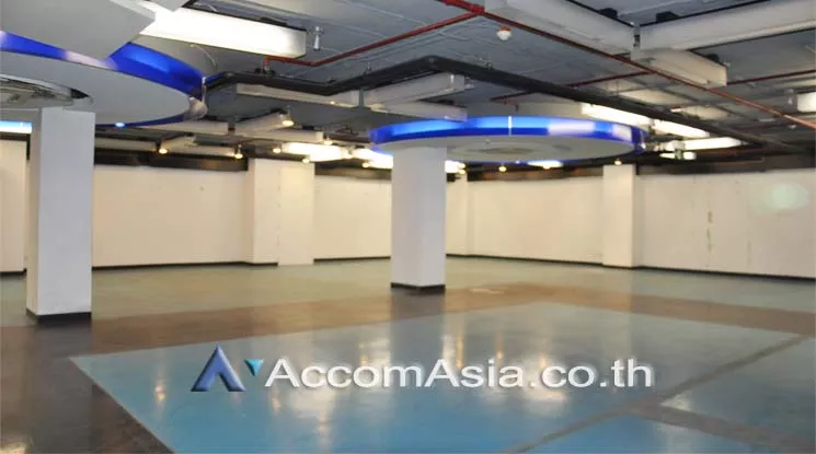 10  Office Space For Rent in Silom ,Bangkok BTS Surasak at Double A tower AA10632